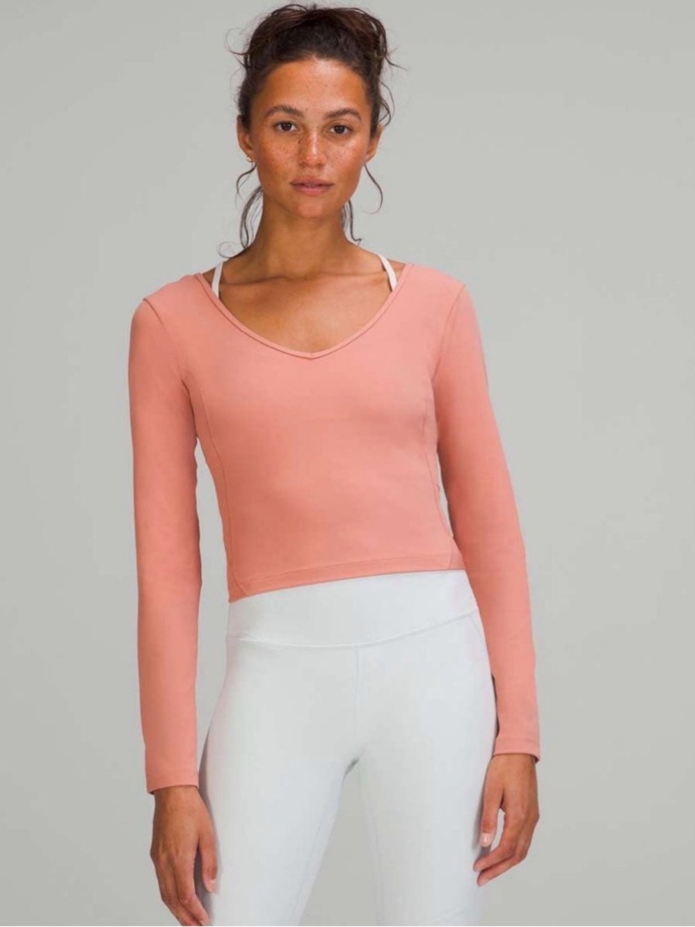 Lululemon align Women’s Long Sleeve V-Neck Cropped Top in pink Savannah size 2-4